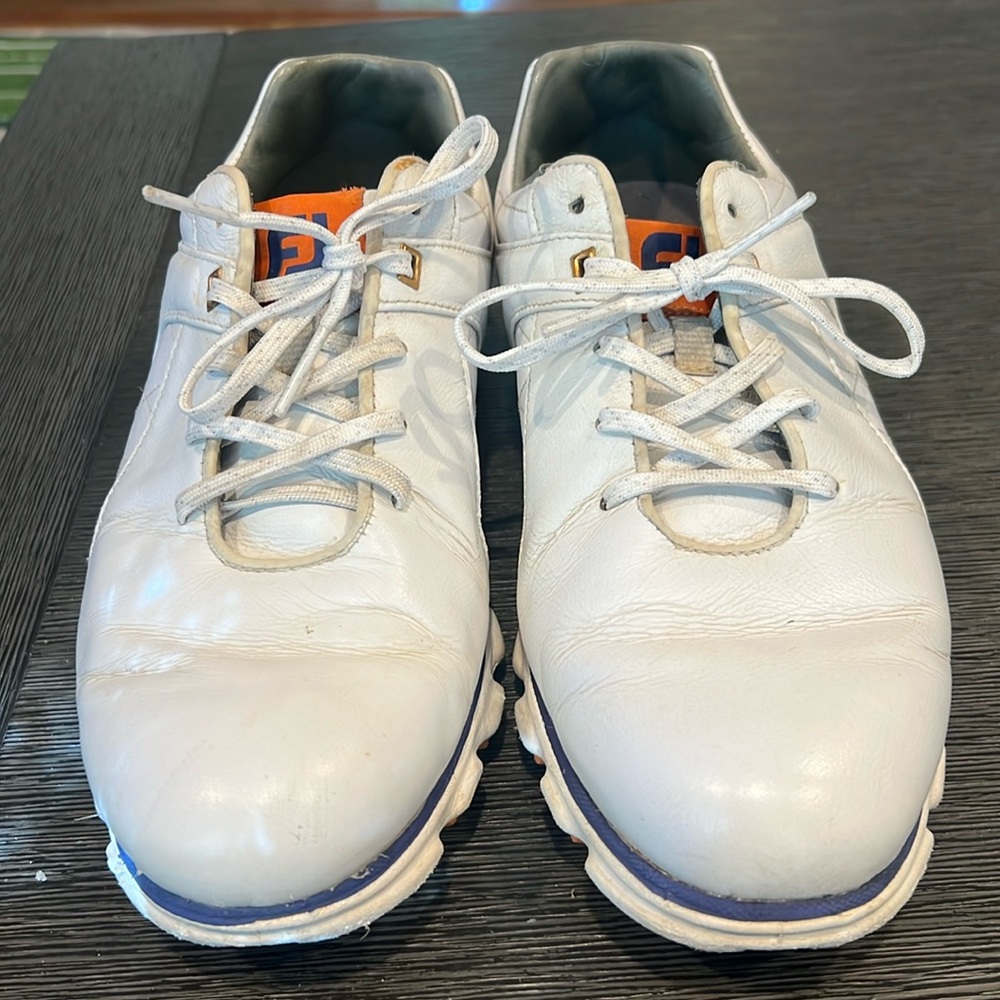 ProSL by FootJoy, most purchased golf shoes in the country.